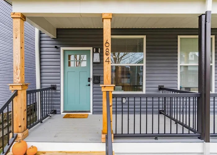 Entire Private Parking Fenced Yard * Columbus